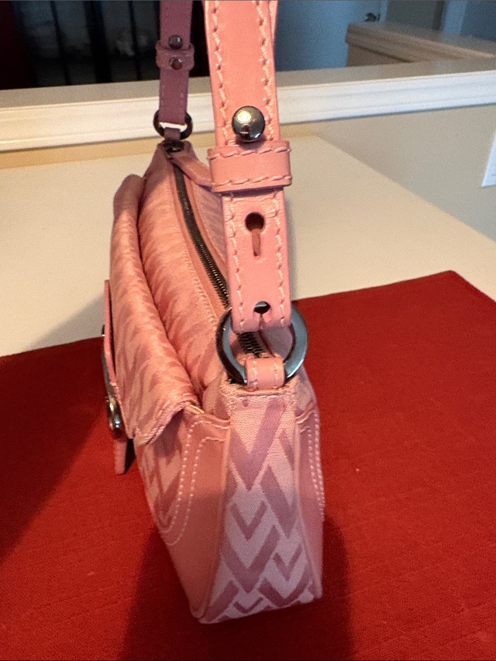 Vintage Garavani Valentino Shoulder bag. - Picture 9 of 11
